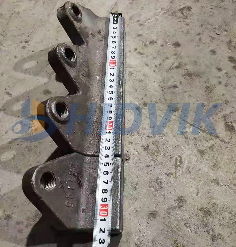 拋料頭 刀頭 9532 9526 8518 1145 1140型 制砂機(jī)配件(圖6) 拋料頭 刀頭 9532 9526 8518 1145 1140型 制砂機(jī)配件(圖6)